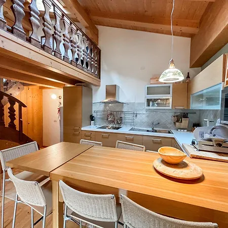 Apartment Attico Cardo 19